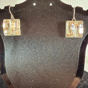 Elegant Gold-Toned faceted Square Rhinestone Drop Dangle Pieced Earrings
